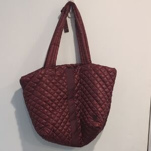 Oliver Thomas Quilted Kitchen Sink Large Burgundy Tote Bag Purse - Flaw Inside